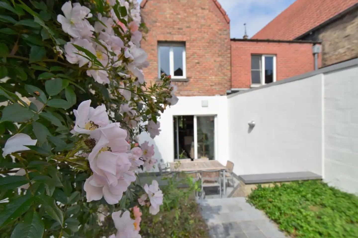 Brugse Charme Huis Met Tuin Aan Het Water 8P Brugge Eksteriør billede